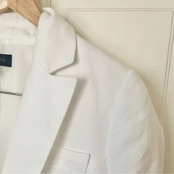 NWOT Tailored Seaming Linen Blazer in 100% Linen White 12 Office Professional - Picture 8 of 16